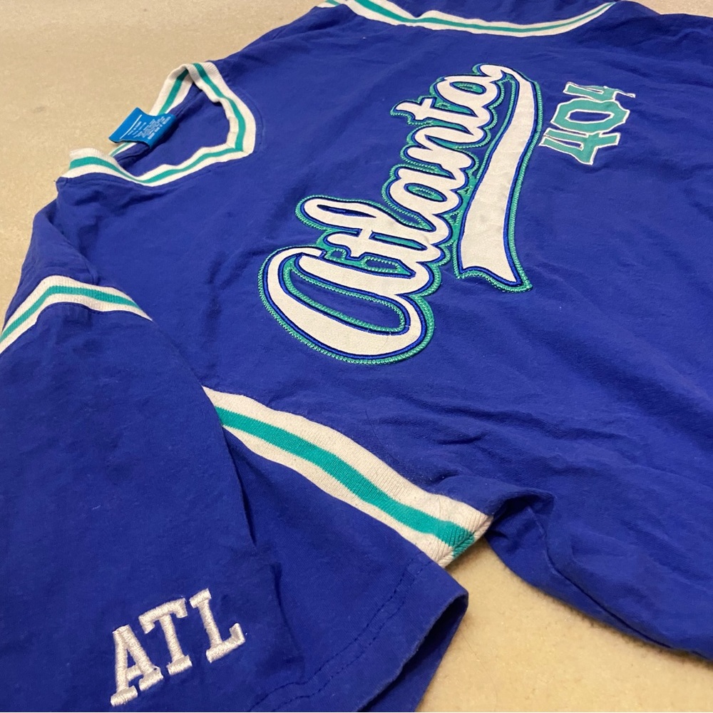 Vintage Embroidered Atlanta Braves Shirt